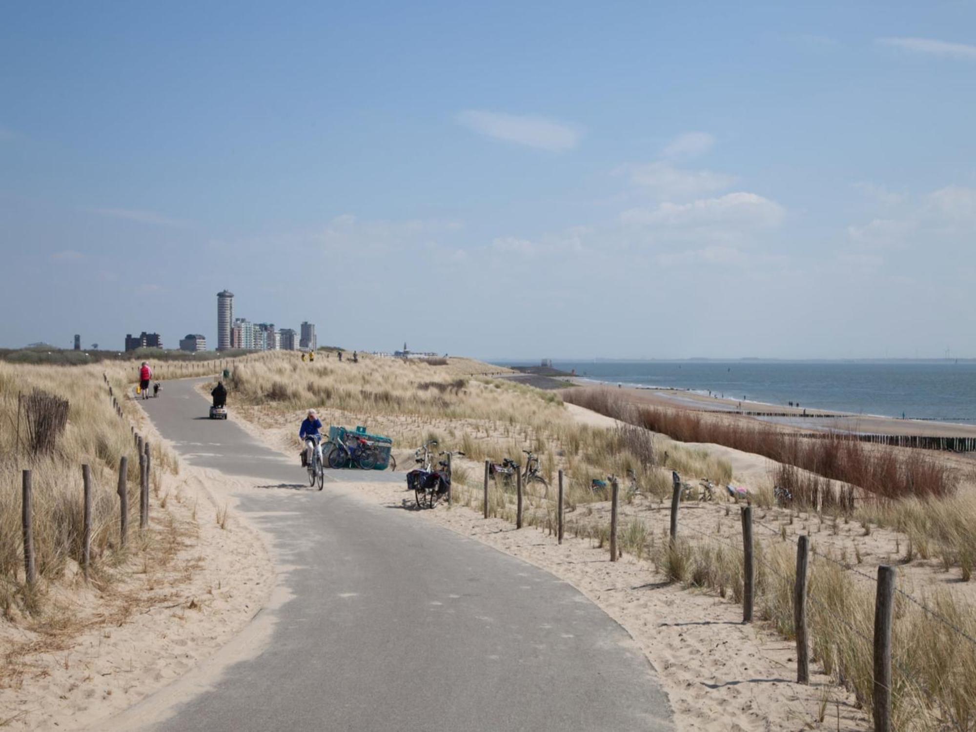 Attractive Apartment Near Vlissingen Beach Εξωτερικό φωτογραφία